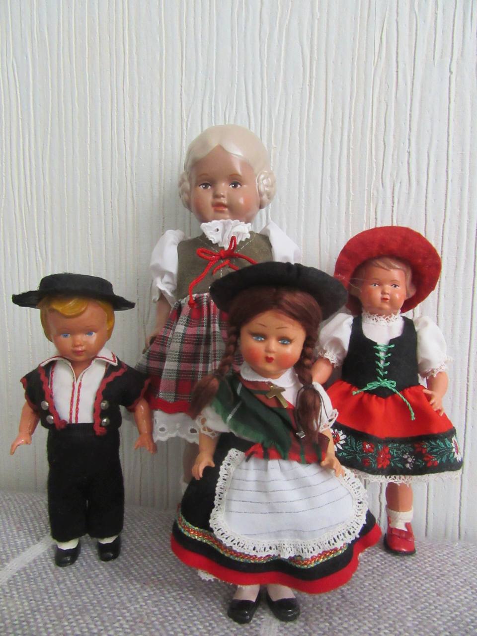 Мастерская Мимидол.  Ручной пошив винтажной одежды для кукол и ремонт кукол. Блог Красновой Натальи. IMG_2536-1-scaled  